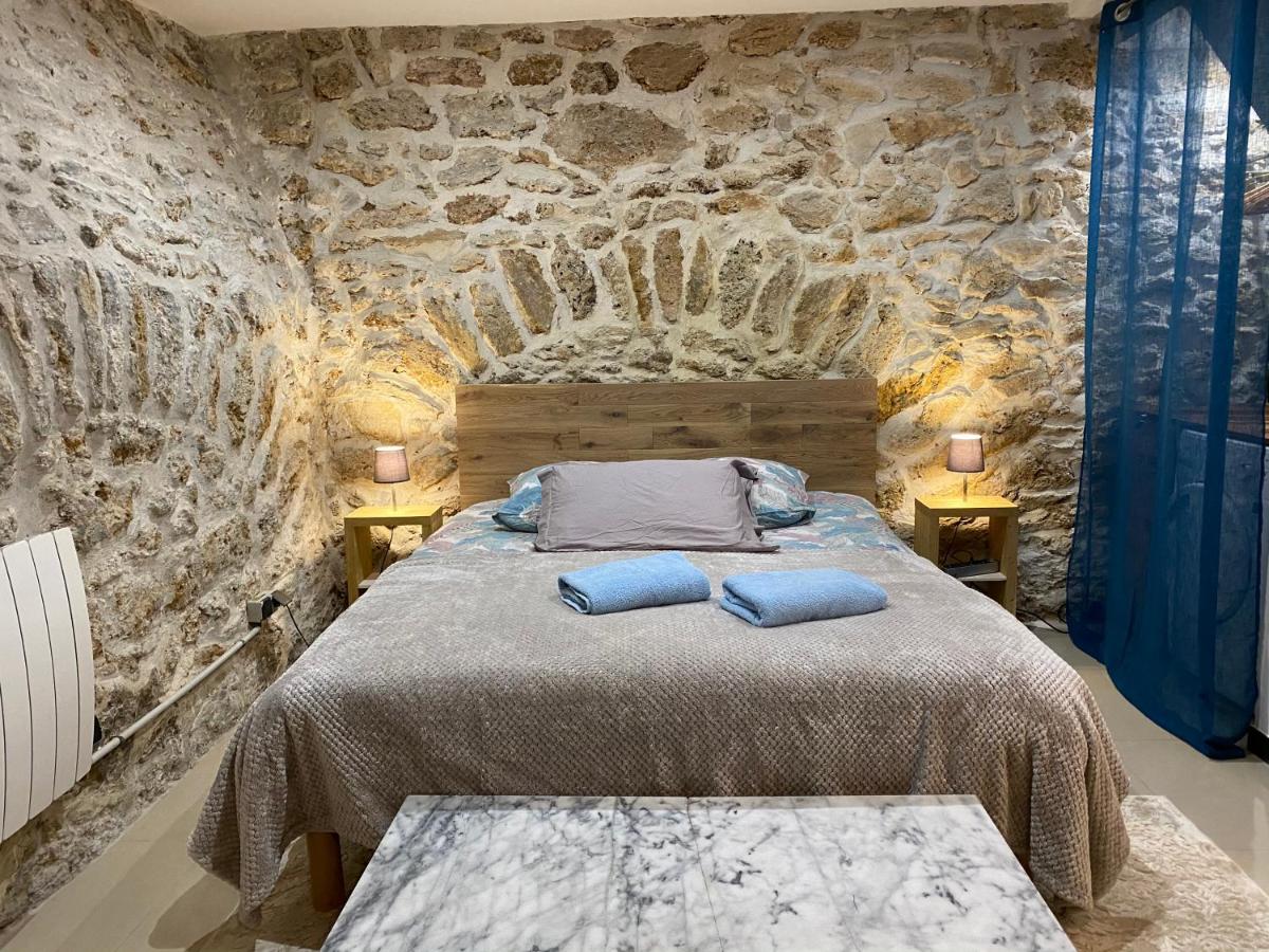 Large and unique souplex 60sqm, well located - Housity