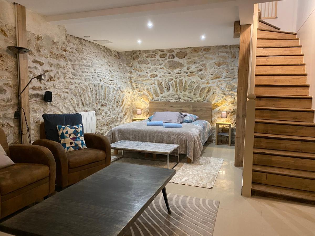 Large and unique souplex 60sqm, well located - Housity