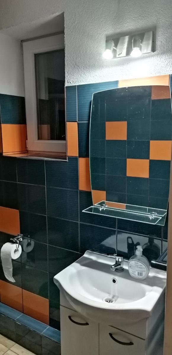 GOŚCINIEC AGROZAJAZD - Housity