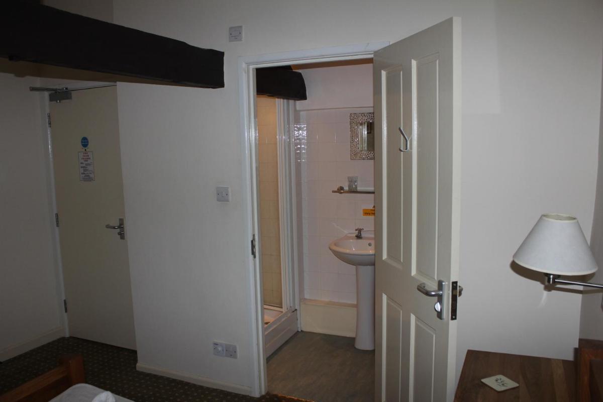 The Haymaker Inn - Housity