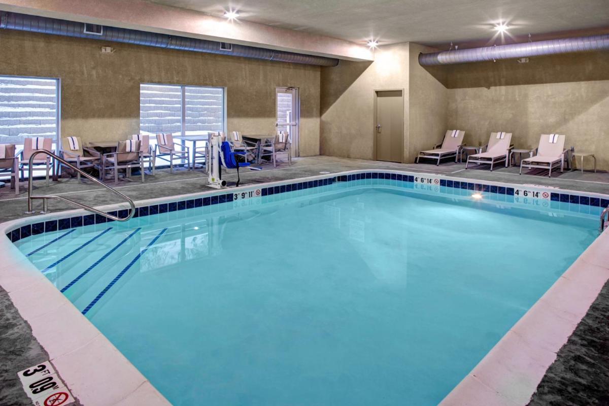 Holiday Inn Express & Suites Coldwater by IHG - Housity