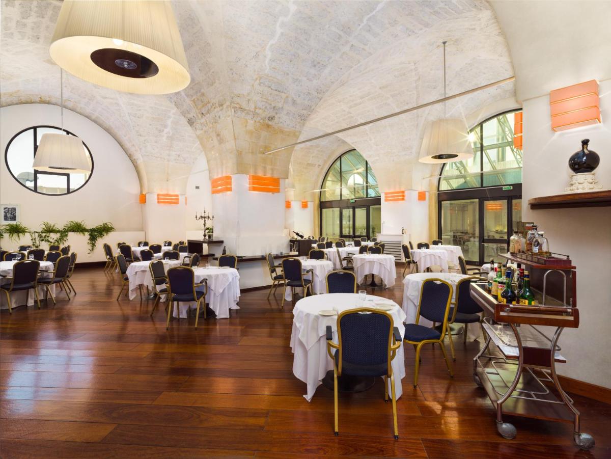 Grand Hotel Tiziano E Dei Congressi - Housity
