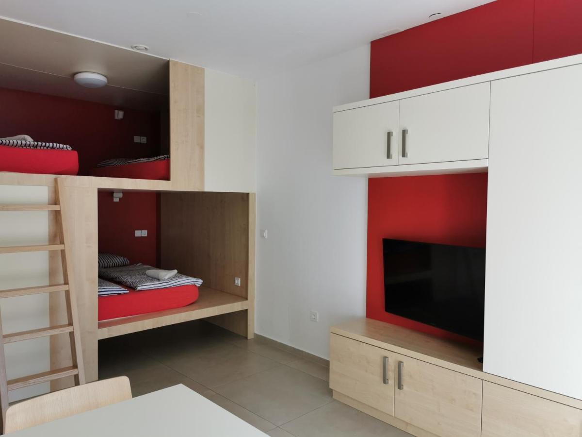 Cube studio by the river (with free bike rental) - Housity