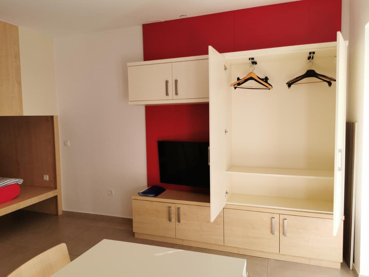 Cube studio by the river (with free bike rental) - Housity