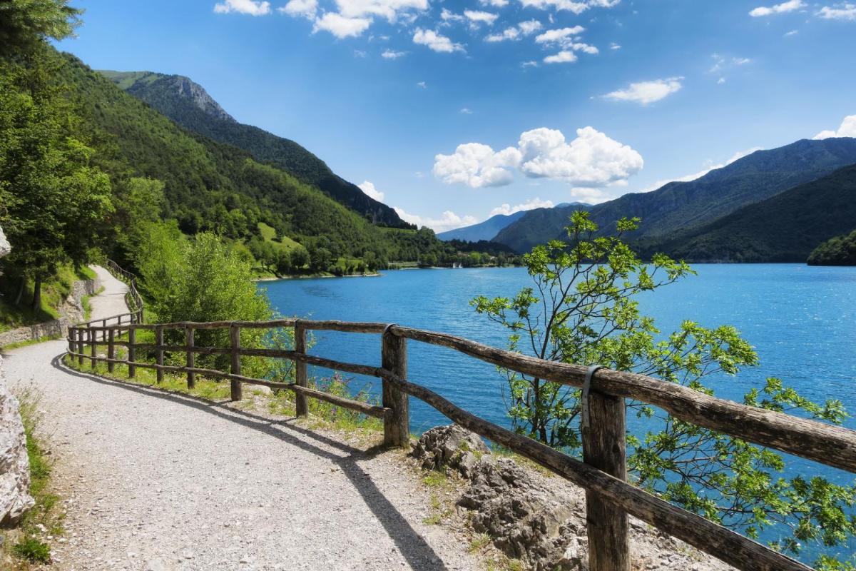 LakeGarden Apartment - Housity