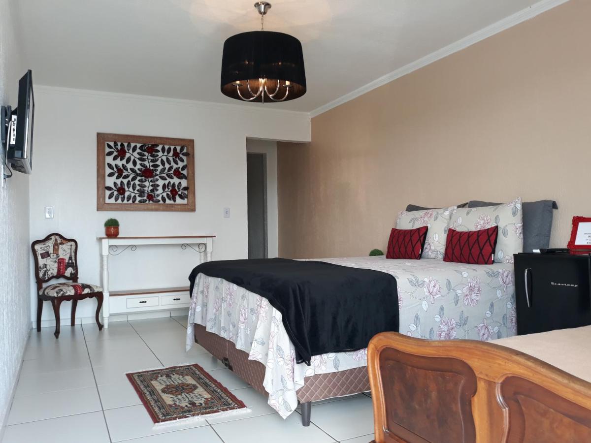 Suitetrails - Pousada Cris Garden Bed&Breakfast