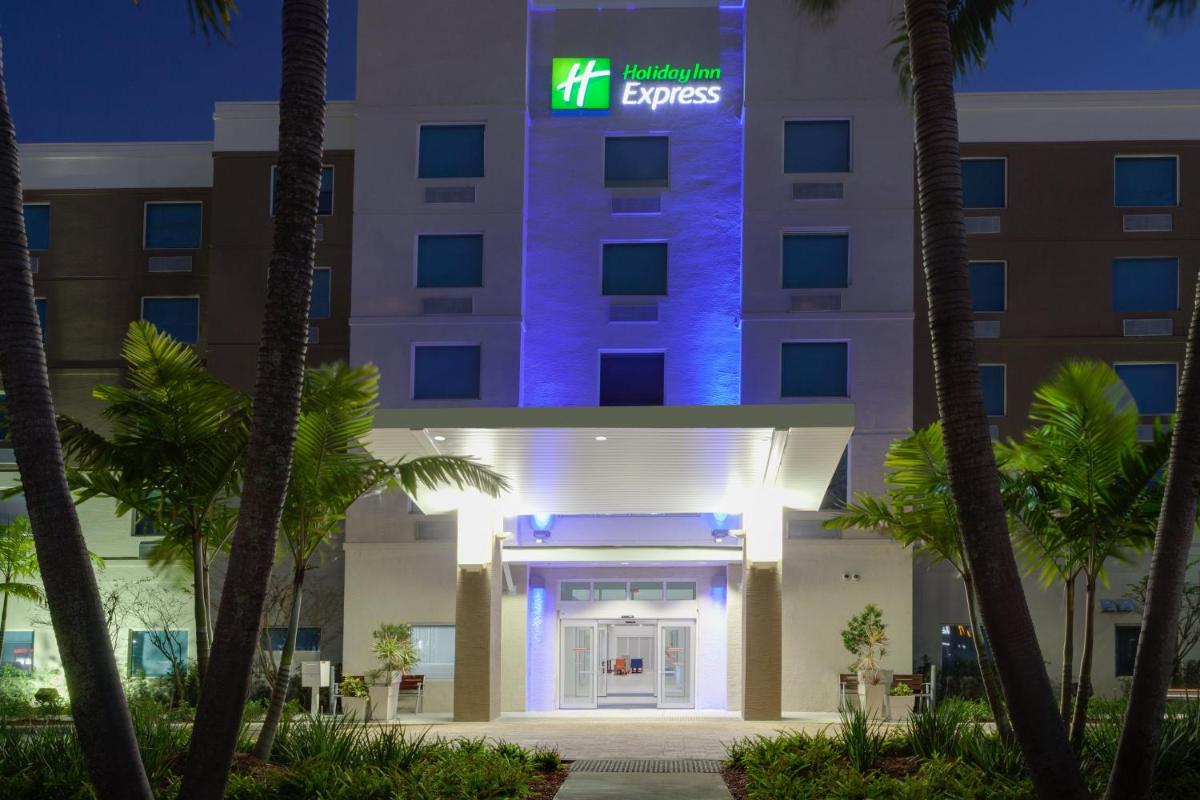 Holiday Inn Express Hotel & Suites Fort Lauderdale Airport/Cruise Port, an IHG Hotel - Housity