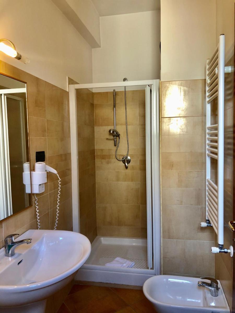 Mingone Hotel Ristorante - Housity