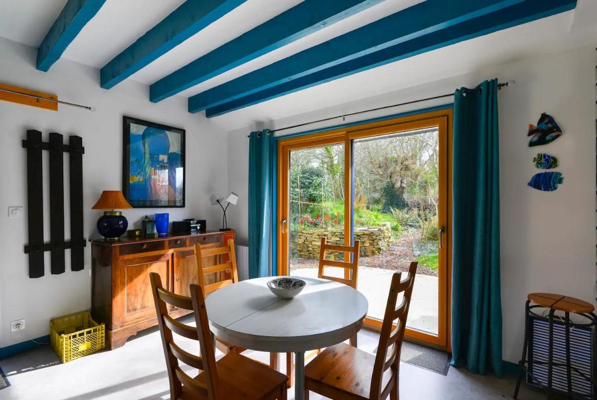 Plage700m, Maison d'hôte très calme,écrin de verdure, Sauna, Borne élect, Bord GR34 - Housity