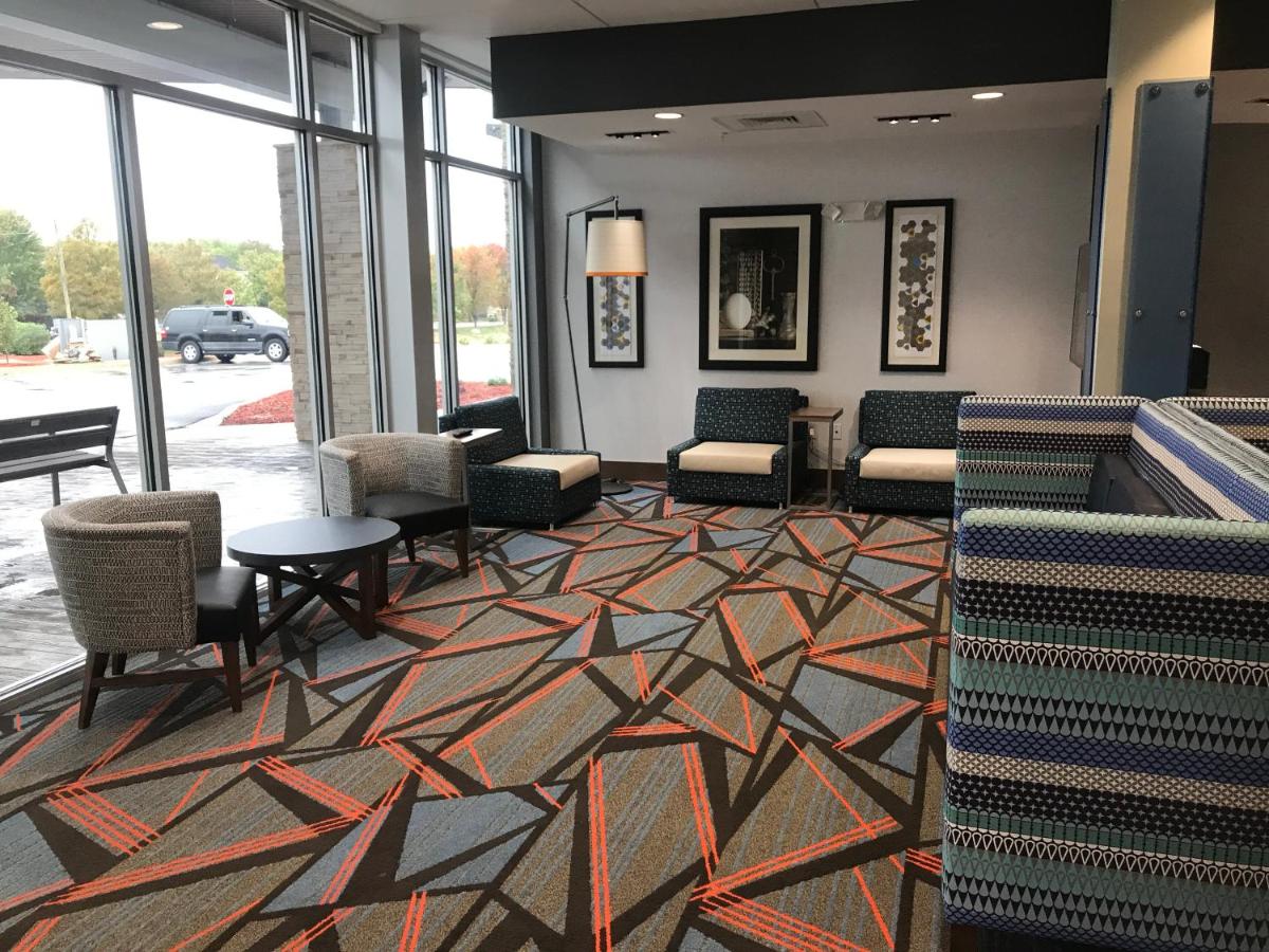Holiday Inn Express & Suites Greenville SE - Simpsonville, an IHG Hotel - Housity