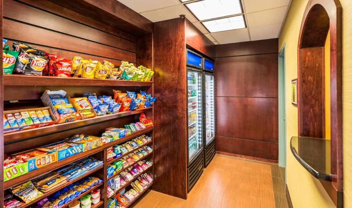 Holiday Inn Express Hotel & Suites Jacksonville-South, an IHG Hotel - Housity