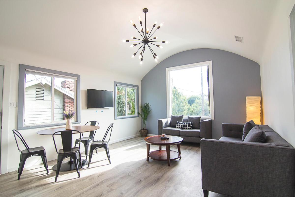 Penthouse Two at World Artists Living - Housity