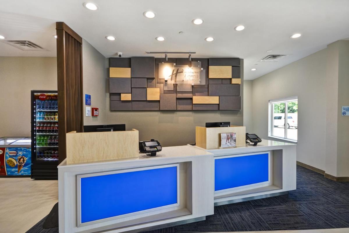 Holiday Inn Express & Suites - Houston NASA - Boardwalk Area, an IHG Hotel - Housity