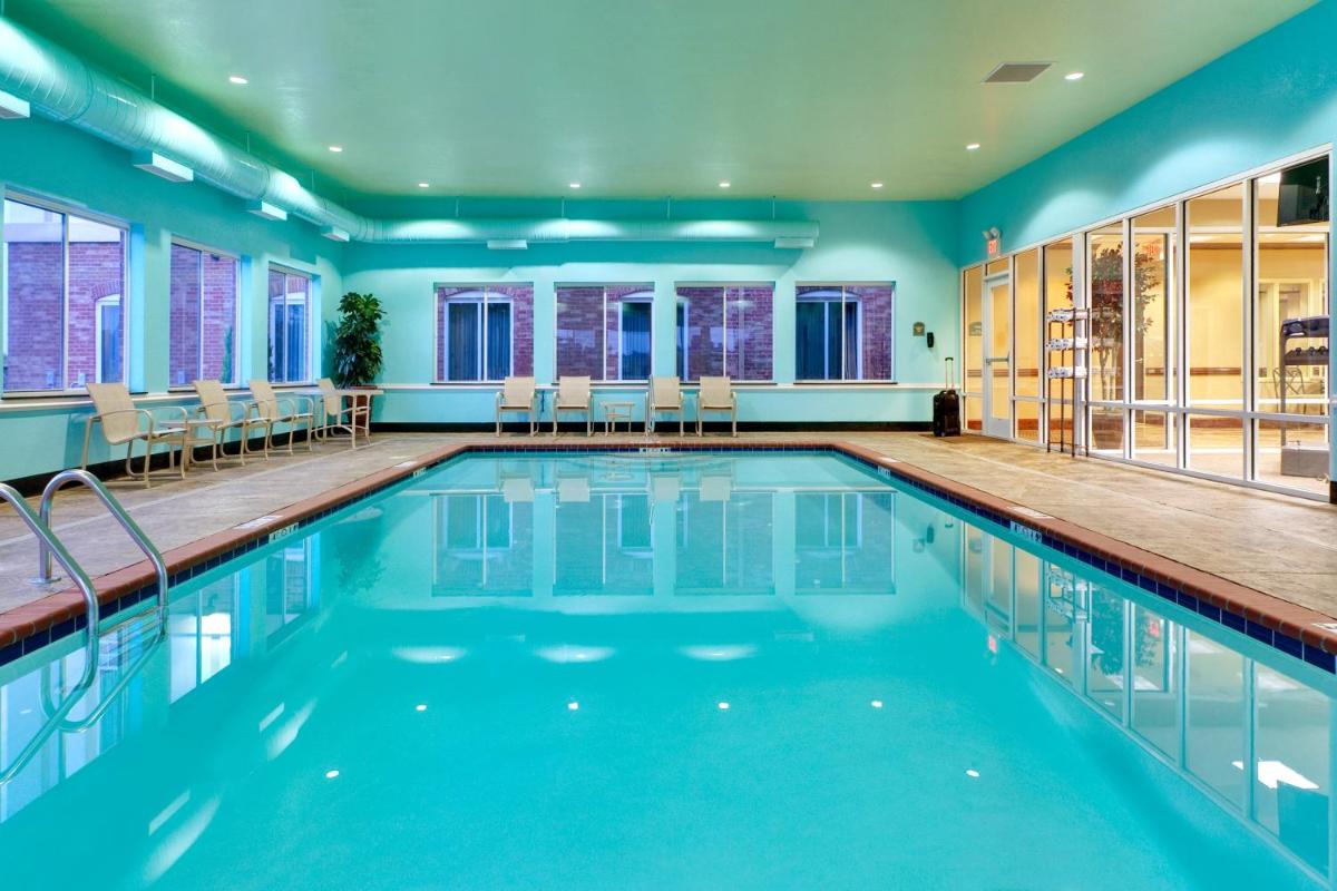 Holiday Inn Express Hotel & Suites Millington-Memphis Area by IHG - Housity