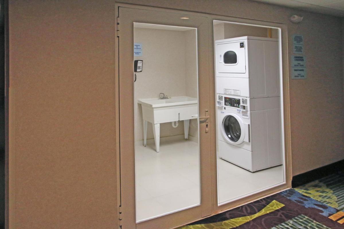 Suitetrails - Holiday Inn Express & Suites Cuernavaca, an IHG Hotel