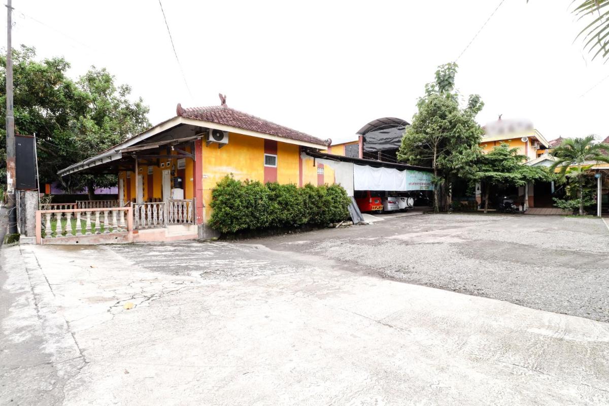 The Joglo Family Hotel - Housity