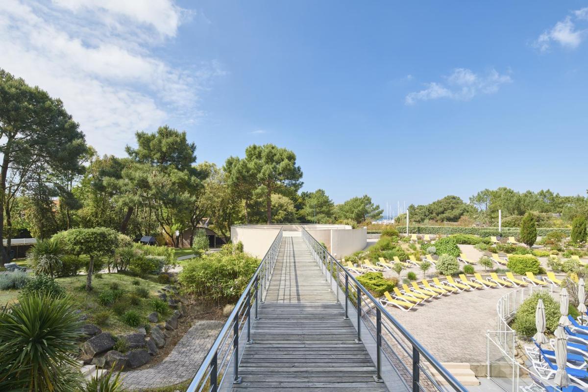 Jardin de l'établissement Club Vacances Bleues Les Jardins De l'Atlantique