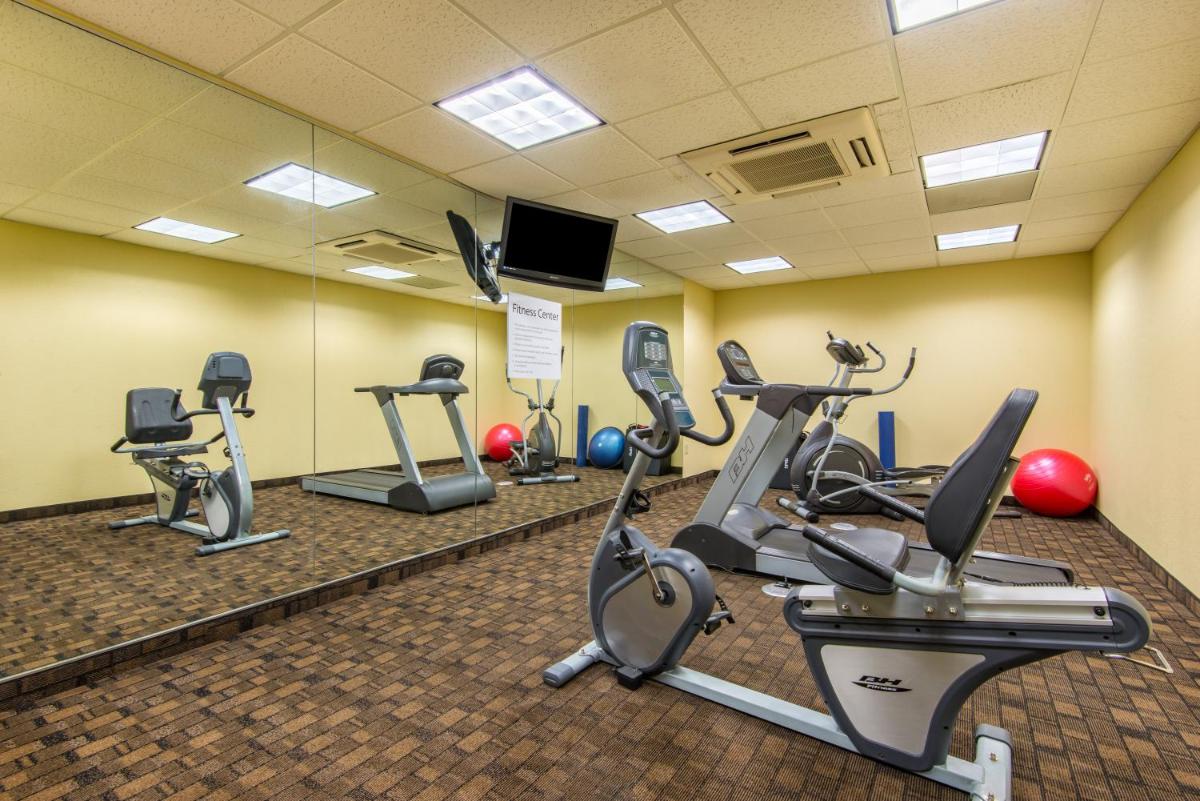 Holiday Inn Express Hotel & Suites El Dorado, an IHG Hotel - Housity