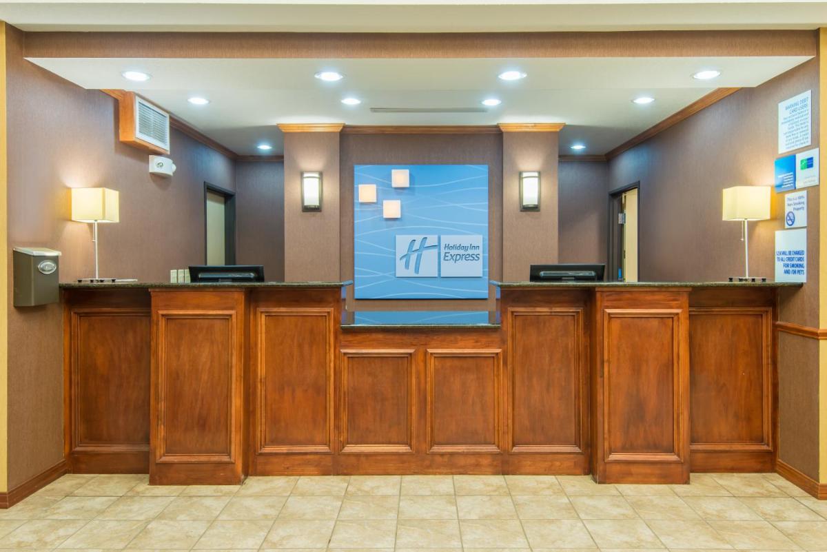 Holiday Inn Express Hotel & Suites El Dorado, an IHG Hotel - Housity