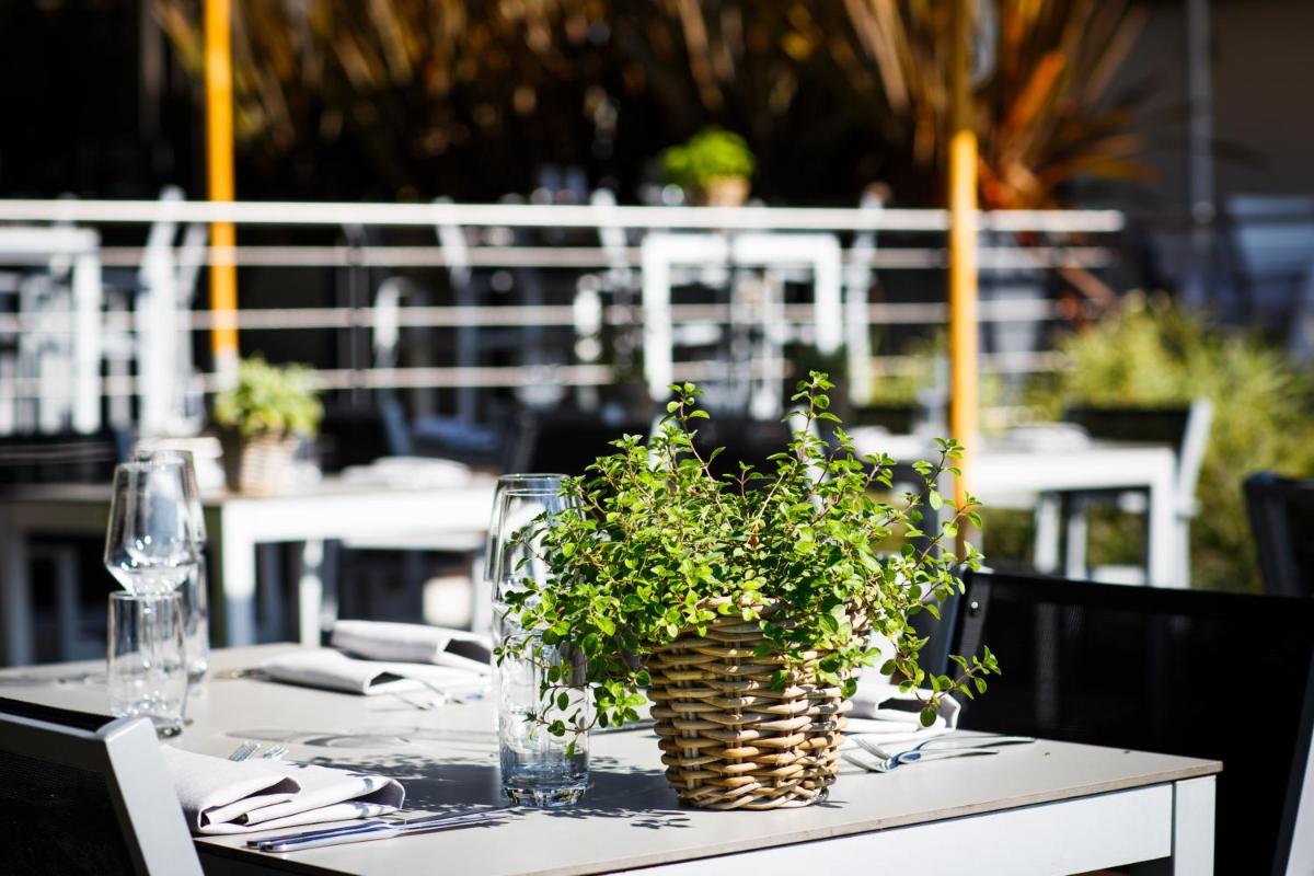 Galeriebild der Unterkunft Relais & Châteaux Hotel Burg Schwarzenstein in Geisenheim