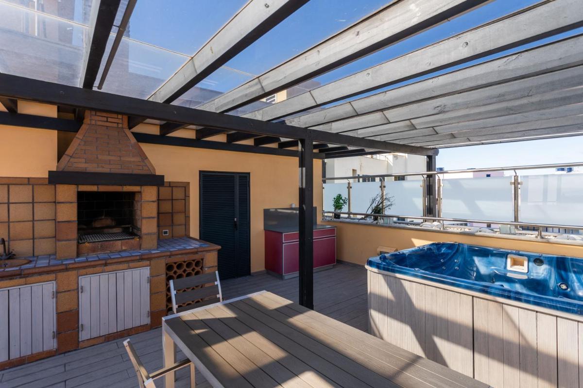 FLH Funchal Sea View Penthouse - Housity