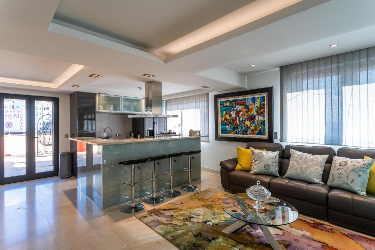FLH Funchal Sea View Penthouse - Housity