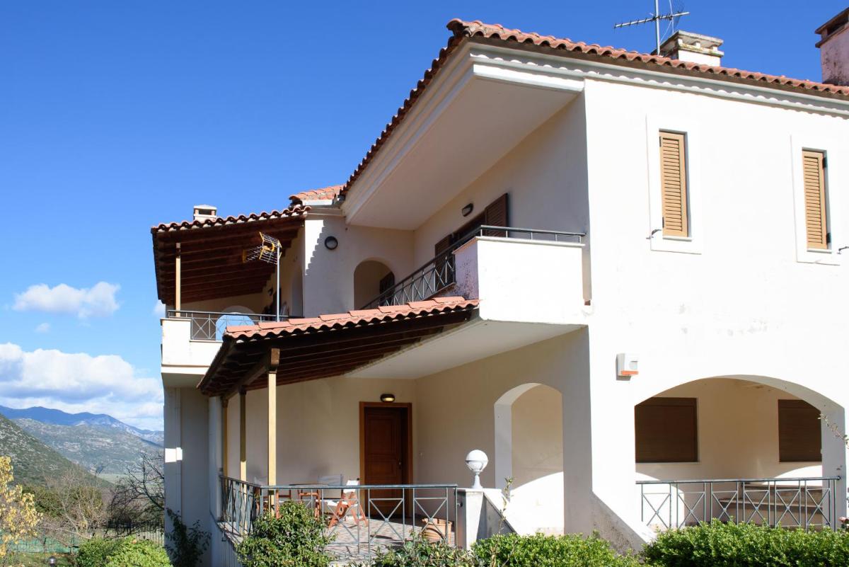 Villa Mainalo - House near the Forest & Ski resort - Housity