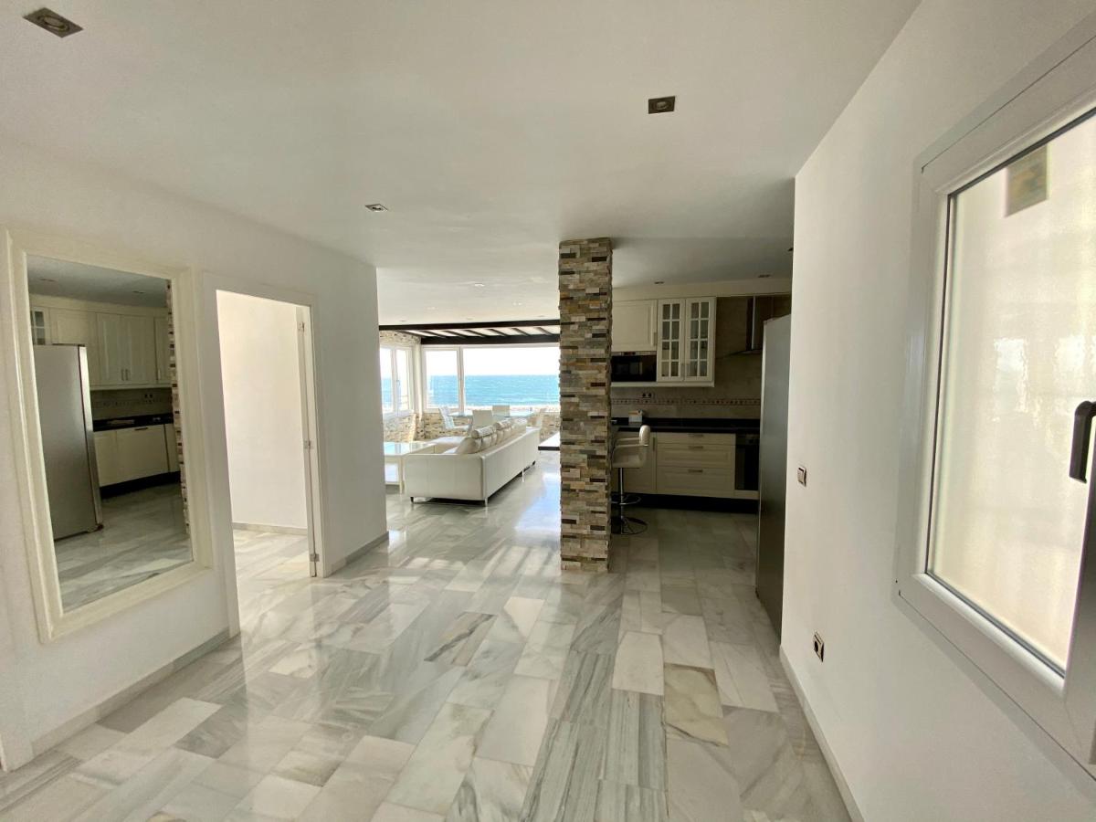 Suitetrails - Luxury Puerto Banus Penthouse With Parking & WI-FI