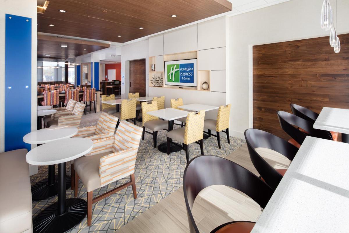 Suitetrails - Holiday Inn Express East Peoria - Riverfront, an IHG Hotel