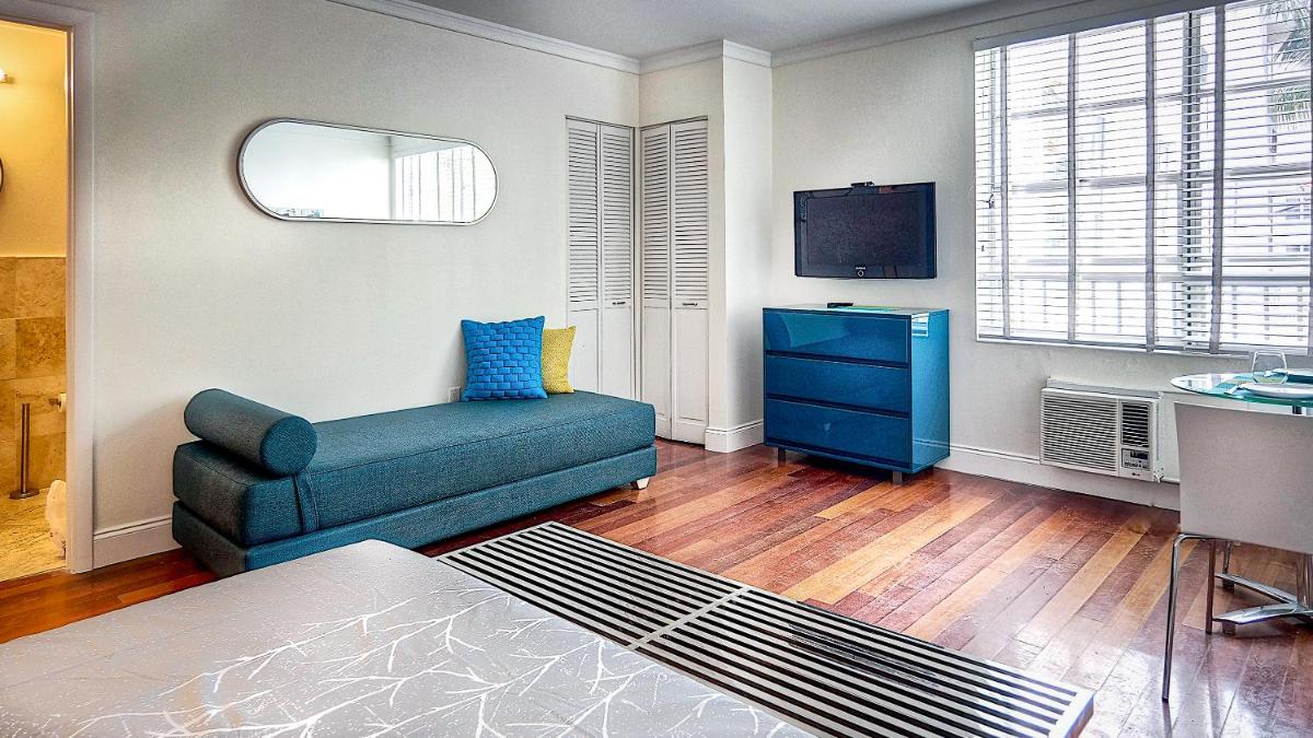 The Traymore - Housity