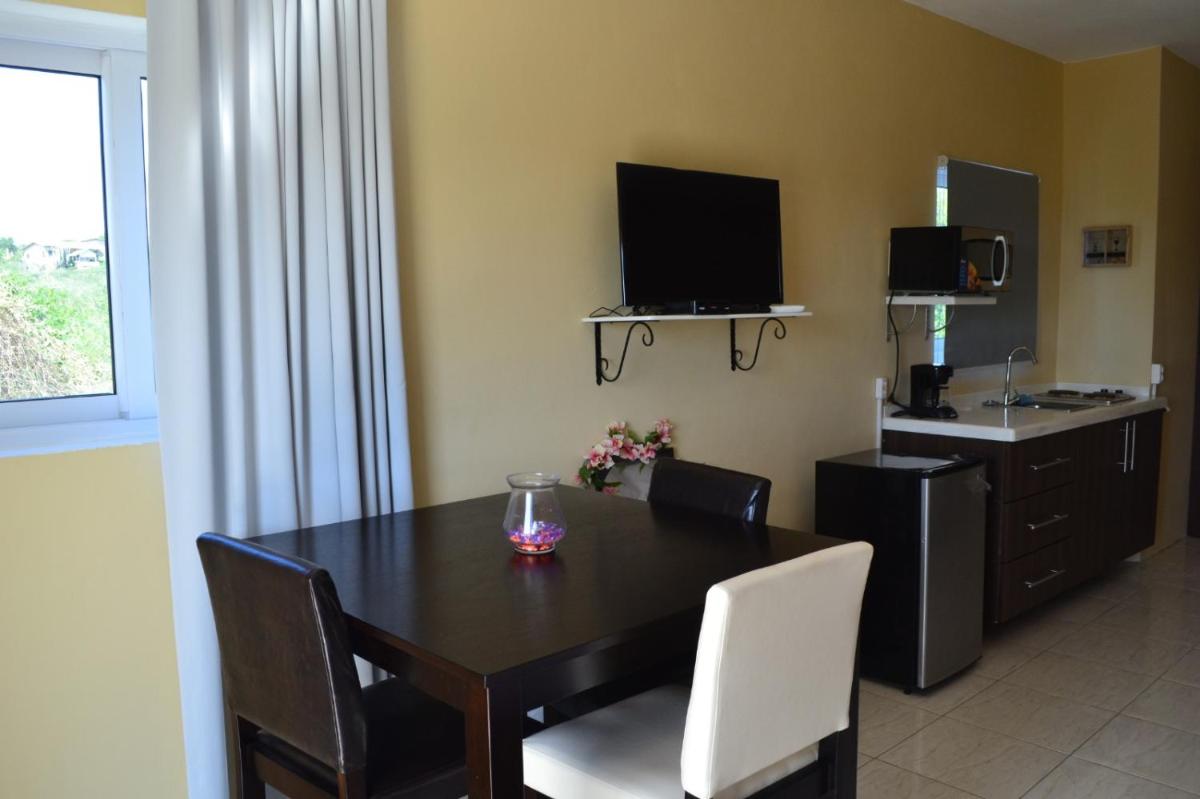 Group Garden Getaway - Housity