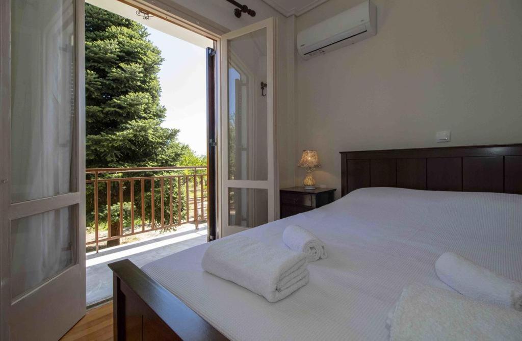manousi 2 - First floor - Housity