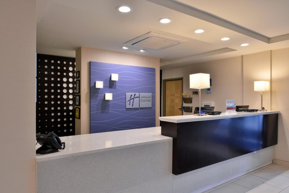 Holiday Inn Express and Suites West Ocean City by IHG - Housity
