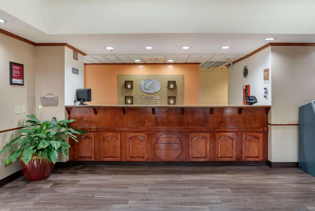 Comfort Suites Jacksonville Airport - Housity