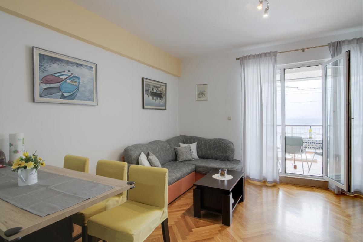Apartment Riva - Housity