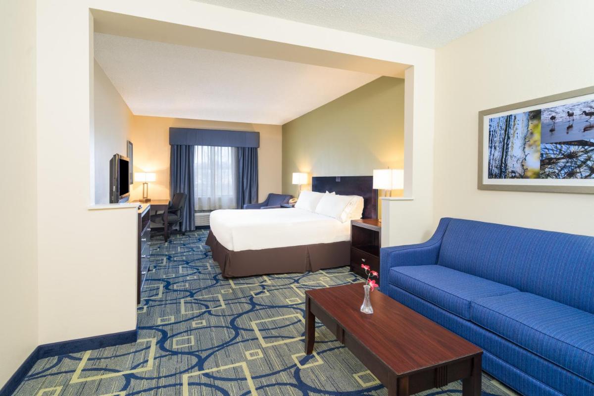 Holiday Inn Express Hotel & Suites Easton, an IHG Hotel - Housity