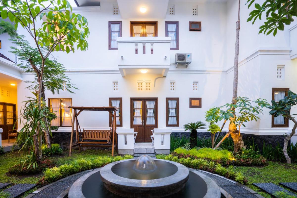 Kutus Kutus Clemmie Huis - Housity