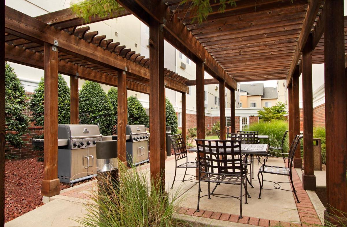 Candlewood Suites Rogers-Bentonville by IHG - Housity