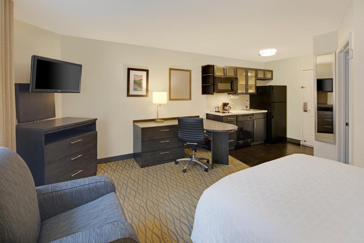 Candlewood Suites Rogers-Bentonville by IHG - Housity
