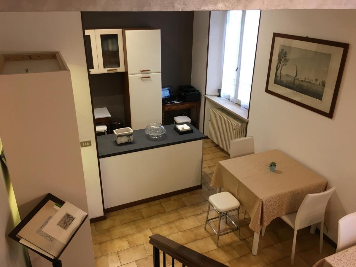 La Corte - Housity