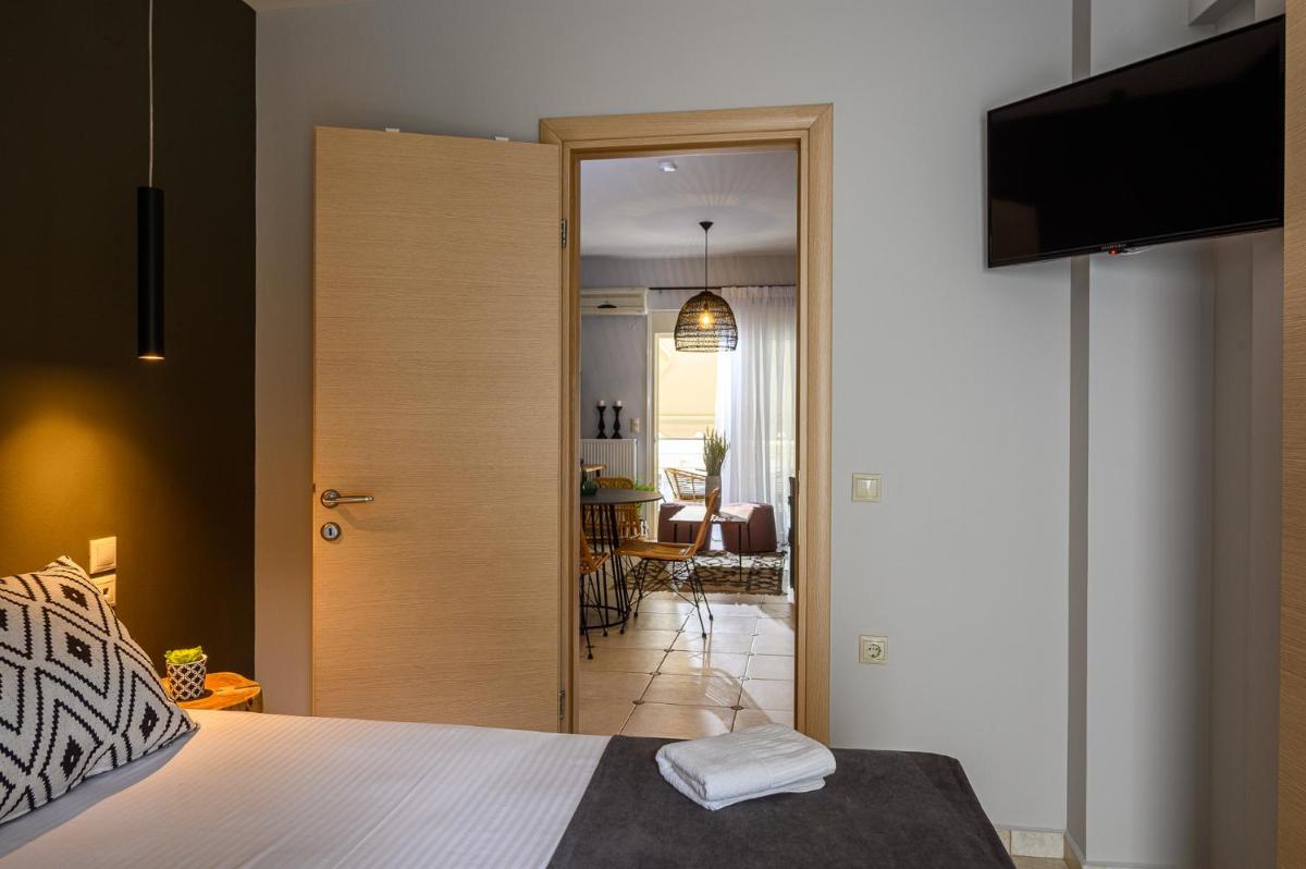 Creticum Suites - Housity