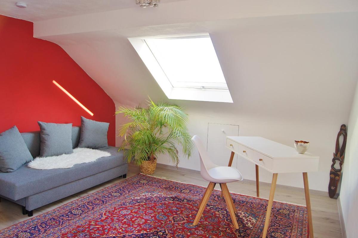Schöne, große Ferienwohnung in Waldenbuch, nahe Stuttgart Messe, Böblingen, Sindelfingen - Housity