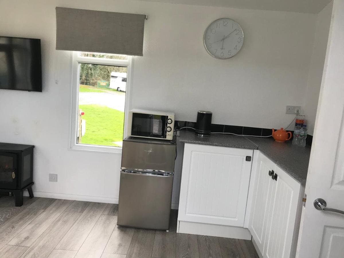 Grey Bunk House - Housity