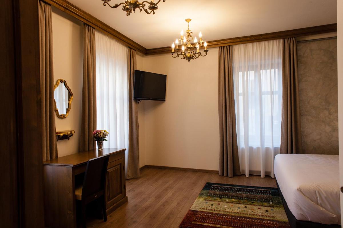 Pensiunea Kant - Housity