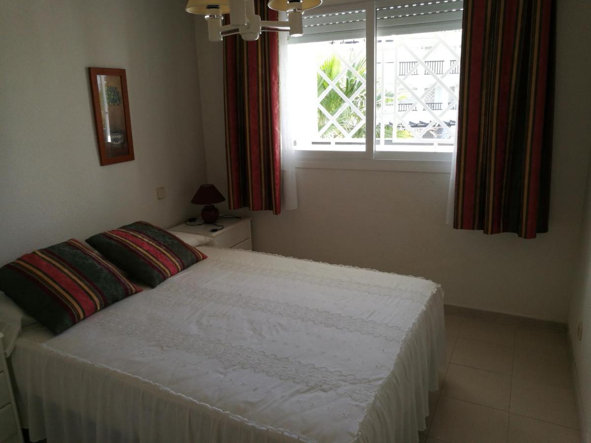 Apartamento para 4 personas con piscinas - Housity