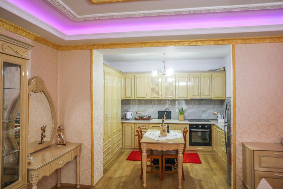 Luxurious Apartment Lake View Pogradec - Housity