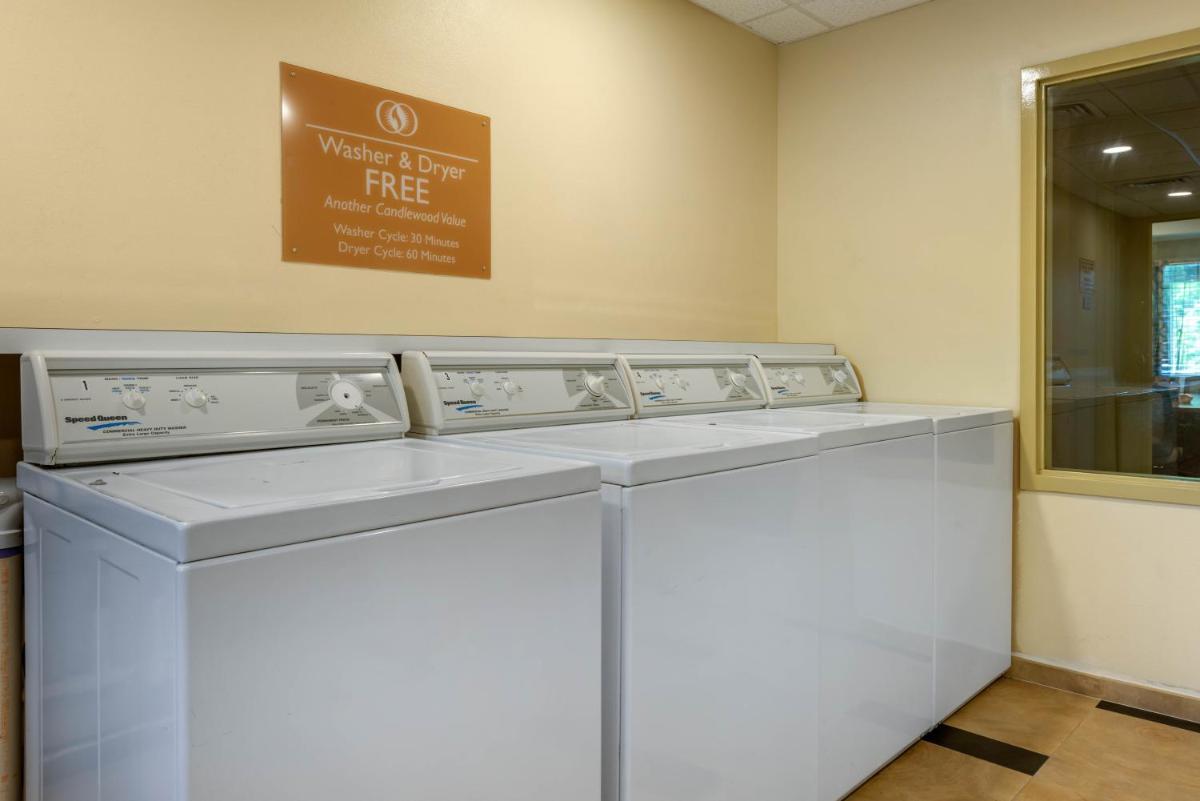 Candlewood Suites Fort Myers/Sanibel Gateway, an IHG Hotel - Housity