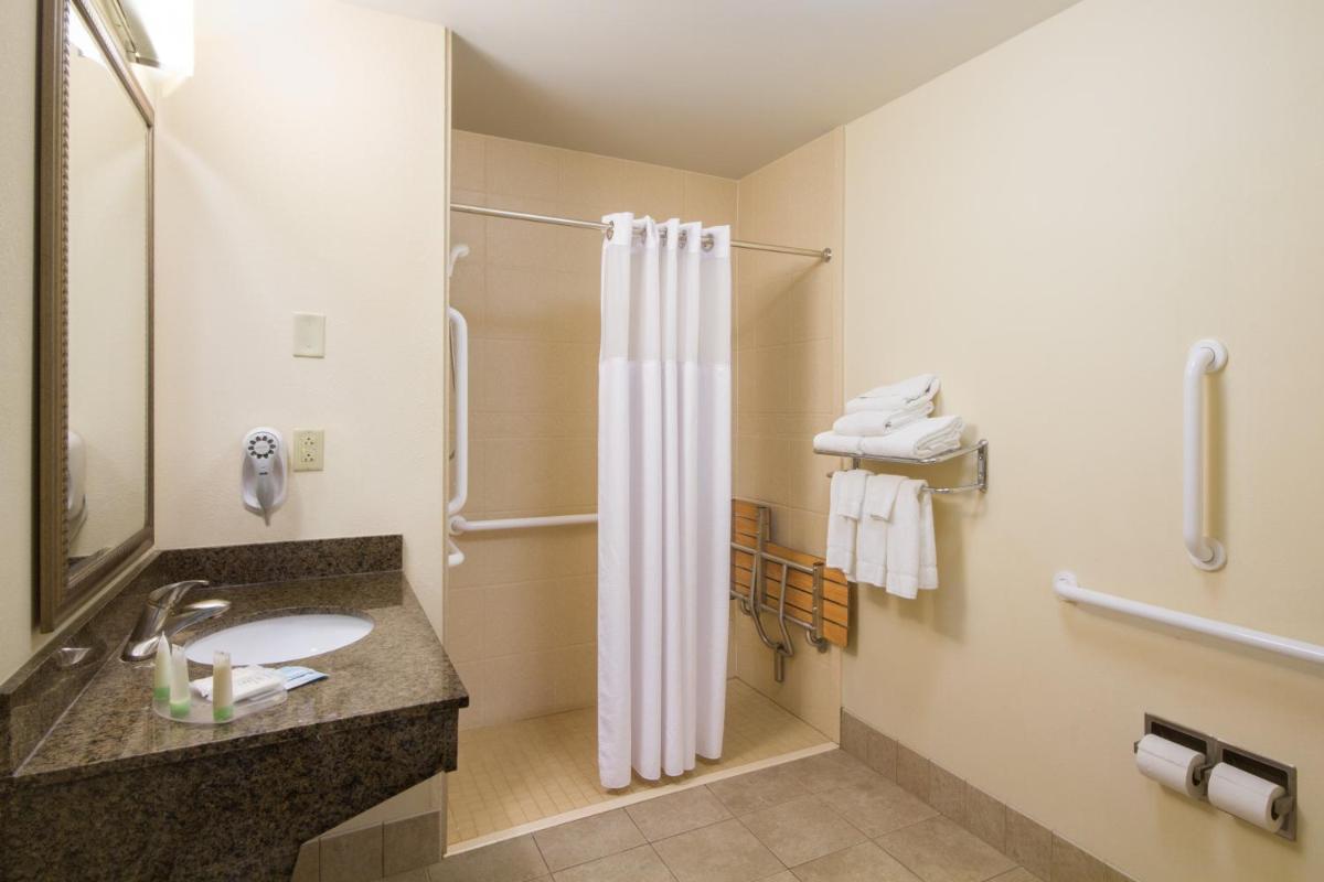 Staybridge Suites Buffalo by IHG - Housity