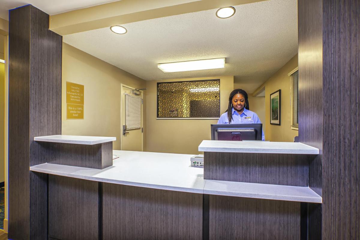 Candlewood Suites Indianapolis Northeast, an IHG Hotel - Housity