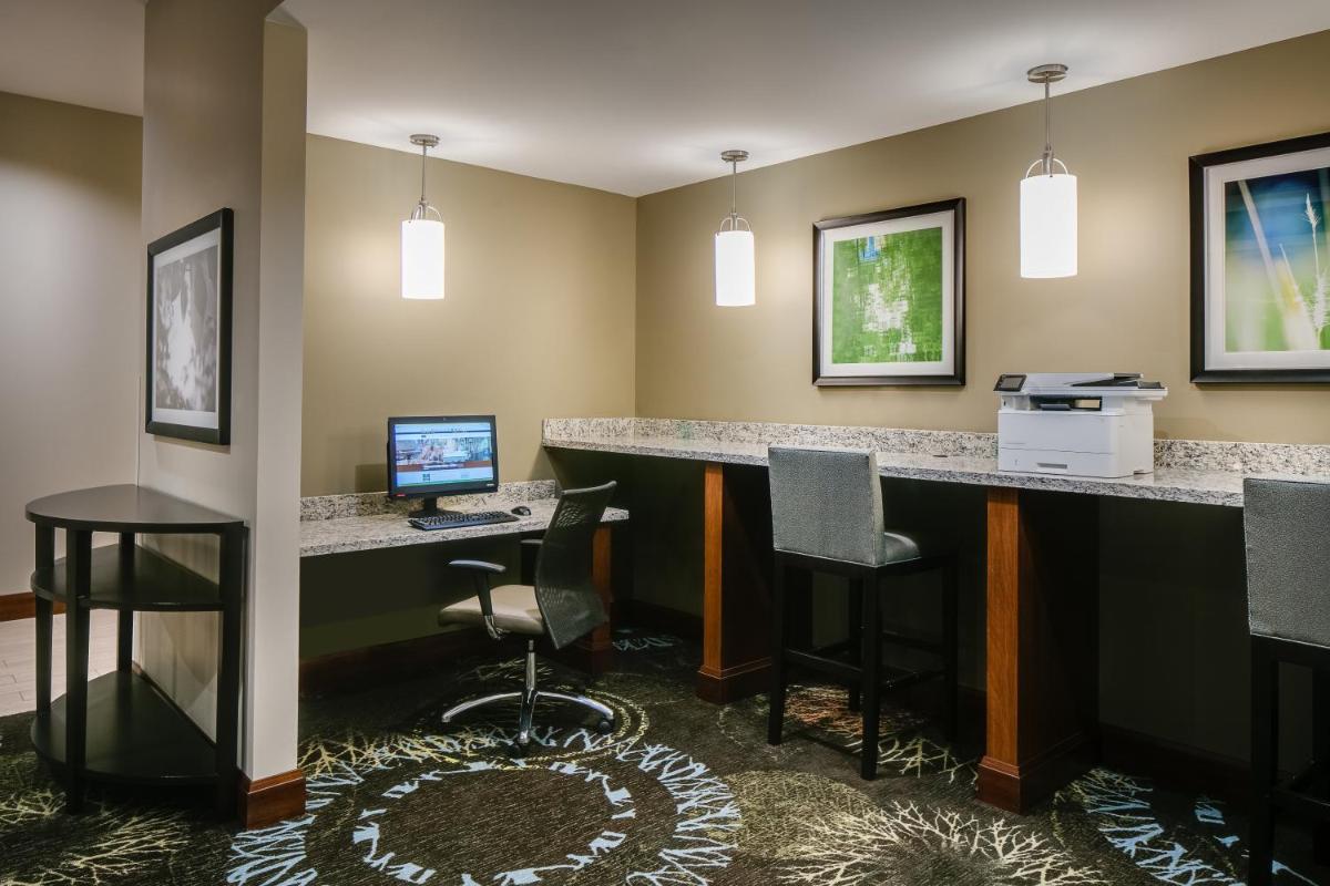 Staybridge Suites Des Moines Downtown by IHG - Housity